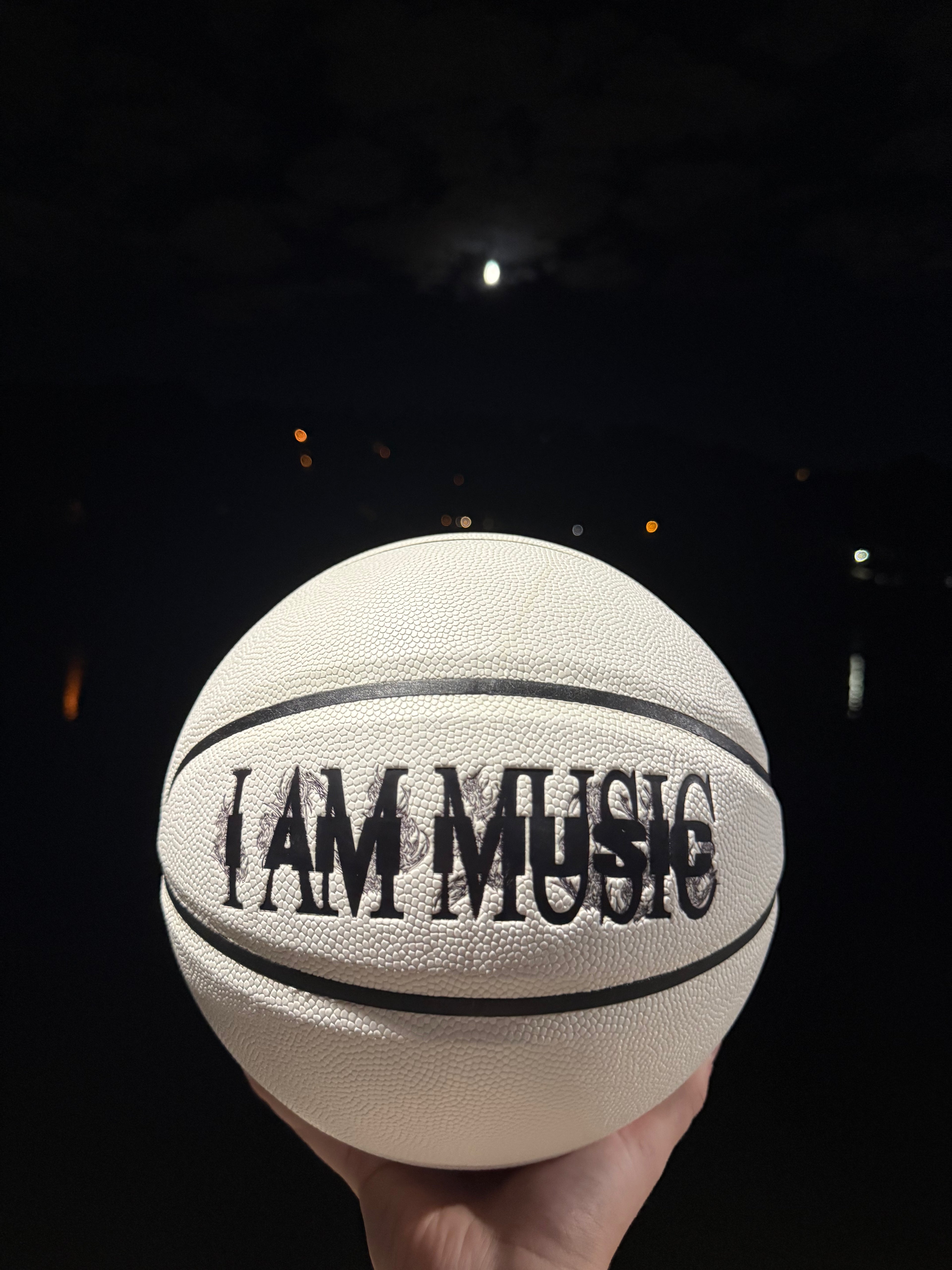 I AM MUSIC BASKETBALL (WHITE)